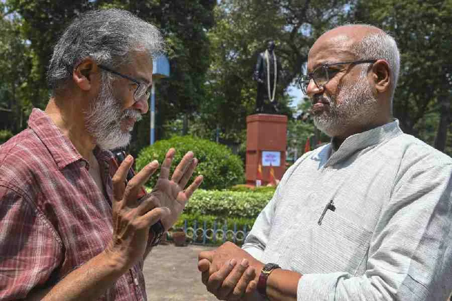 বিজেপির পরিকল্পনায় হিটলারের ছাপ: সিএএ ও এনআরসি পদক্ষেপকে নাৎসি জার্মানির সঙ্গে তুলনা করলেন  এম এ বেবি