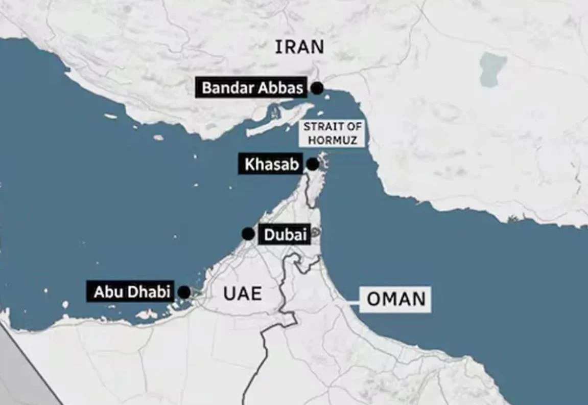 হরমুজ পার হতে নিতে হবে অনুমতি: ইরানের সামরিক কর্তা