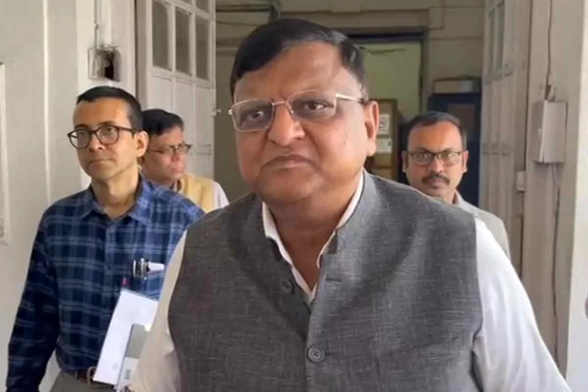 'দুর্গাপুজোর মতোই নির্ভয়ে ভোট দিন’, বীরভূমে বার্তা মুখ্য নির্বাচনী আধিকারিকের