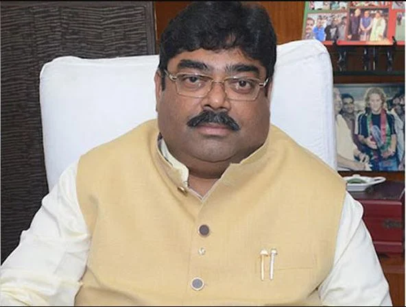 ইস্টবেঙ্গলের টিফোয় সমর্থকদের অপমান, ক্ষোভ বাগান সভাপতির