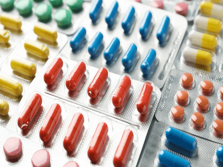 ৯০০ ওষুধের দাম বাড়ছে: নতুন অর্থবর্ষের শুরুতেই চাপ বাড়ছে সাধারণ মানুষের