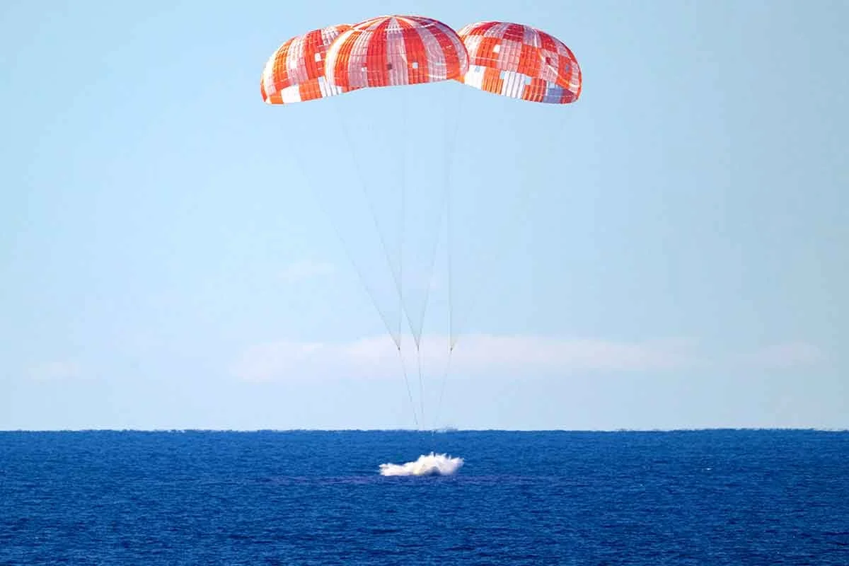 মহাকাশে সবচেয়ে দূরে পাড়ি, ইতিহাস গড়ে পৃথিবীতে ফিরল আর্টেমিস–২,  চন্দ্র অভিযানে নাসার নতুন সাফল্য