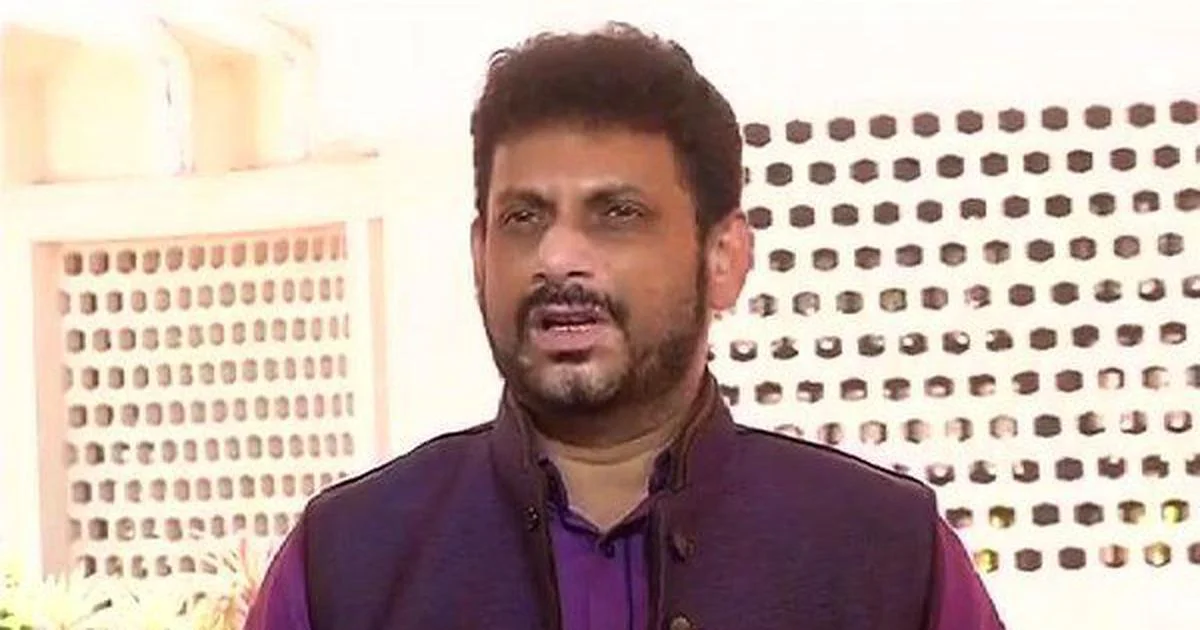 হজ যাত্রীদের বিমান ভাড়া বৃদ্ধি ও অব্যবস্থার অভিযোগ; কেন্দ্রকে বিঁধলেন মিম নেতা ওয়ারিস পাঠান
