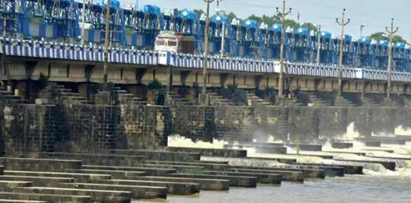 ৫ থেকে ৯ জুন গভীর রাতে বন্ধ থাকবে দুর্গাপুর ব্যারেজ, বিকল্প পথে চলবে যানবাহন