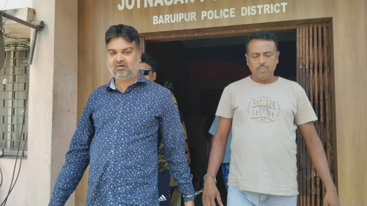সন্দেহজনকভাবে ঘুরে বেড়াচ্ছিল এলাকায়, ডাকাতির আগেই পুলিশের অ্যাকশন, জয়নগরে গ্রেফতার ৩