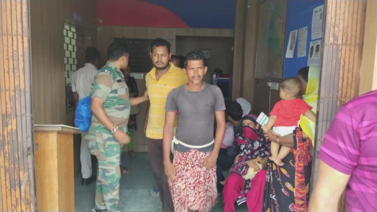 জুয়ার ঠেক চালানোর অভিযোগে জয়নগরে গ্রেফতার ৪