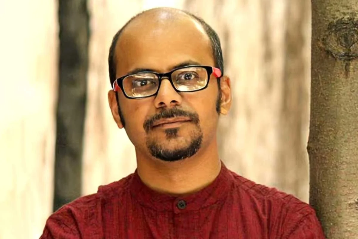 ধর্মীয় ভাবাবেগে আঘাতের  অভিযোগে  মামলা , শর্তাধীন  জামিন পেলেন  কবি  শ্রীজাত 