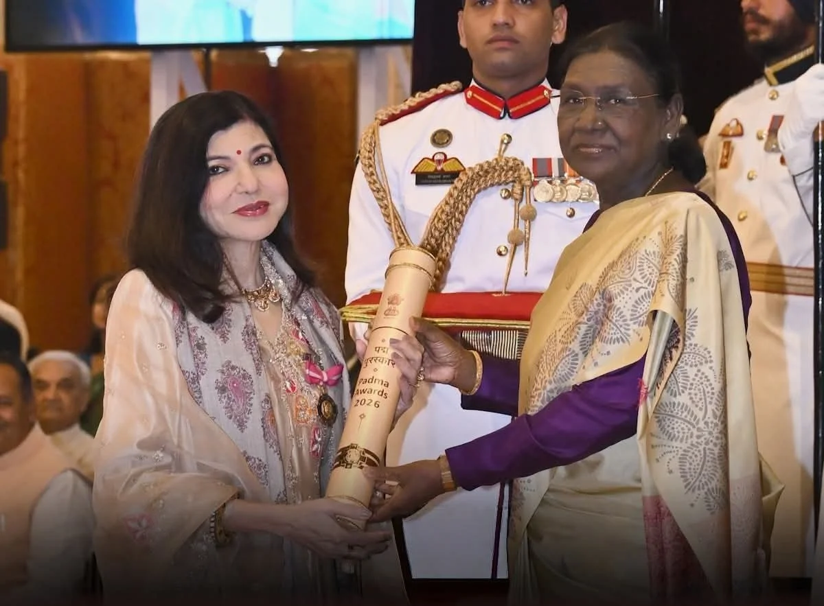 পদ্মভূষণ হাতে আবেগঘন বার্তা অলকা ইয়াগনিকের