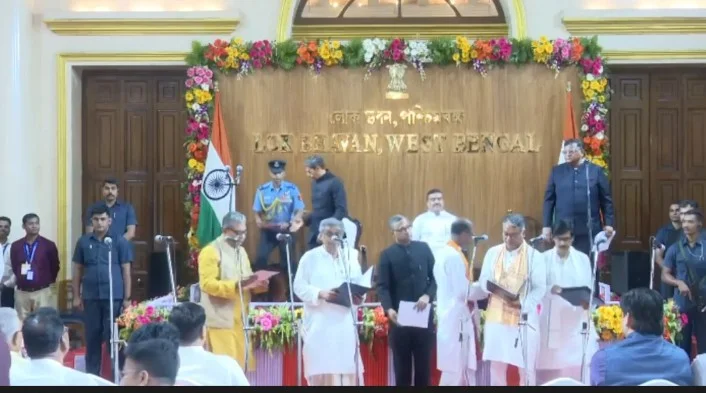 ৩৫ নতুন মুখে পূর্ণাঙ্গ শুভেন্দু মন্ত্রিসভা, সদস্য সংখ্যা বেড়ে ৪০