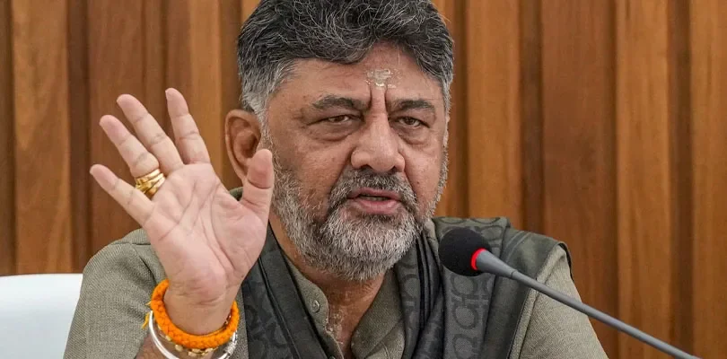 কর্ণাটকে বিজেপিকে পাল্টা ধাক্কা কংগ্রেসের, ক্রস ভোটে শিবকুমারের কৌশলে চাপে গেরুয়া শিবির