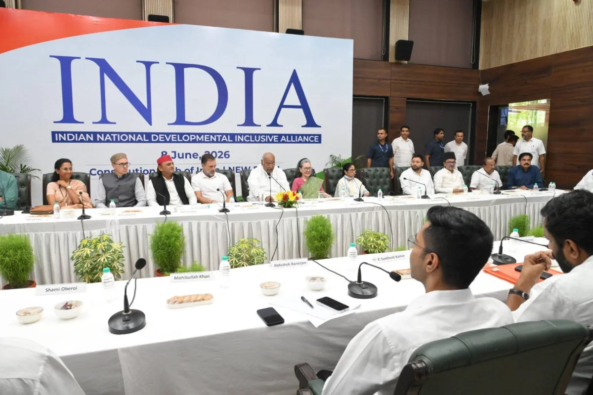 ককরোচ জনতা পার্টির জনপ্রিয়তা নিয়ে ইন্ডিয়া জোটে জোর আলোচনা