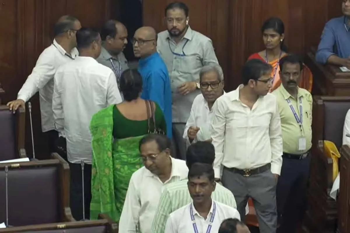 জোড়া ওবিসি  সংশোধনী বিল পেশ বিধানসভায়, "হিন্দুদের বঞ্চিত করা হয়েছে," - দাবি বিজেপির 