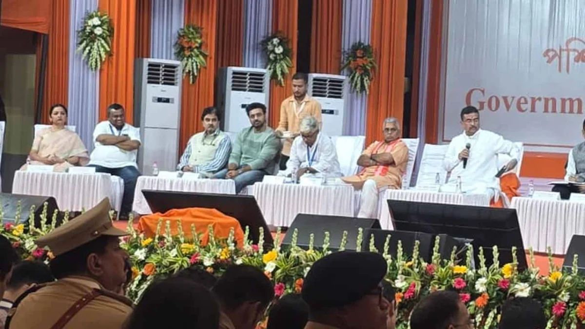 কোলাঘাটে মুখ্যমন্ত্রীর বৈঠকে হাজির তৃণমূলের বিদ্রোহী শিবিরের দেব, জুন মালিয়ার