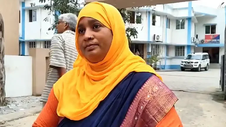 মেয়ের মৃত্যুতে সুবিচারের আশায় মুখ্যমন্ত্রীর কাছে আর্জি তামান্নার মায়ের 