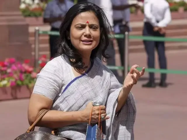 "জনরোষ নয় বিজেপির পরিকল্পিত বাদরামো" উজ্জ্বল বিশ্বাস গ্রেফতারি ইস্যুতে বিস্ফোরক মহুয়া মৈত্র