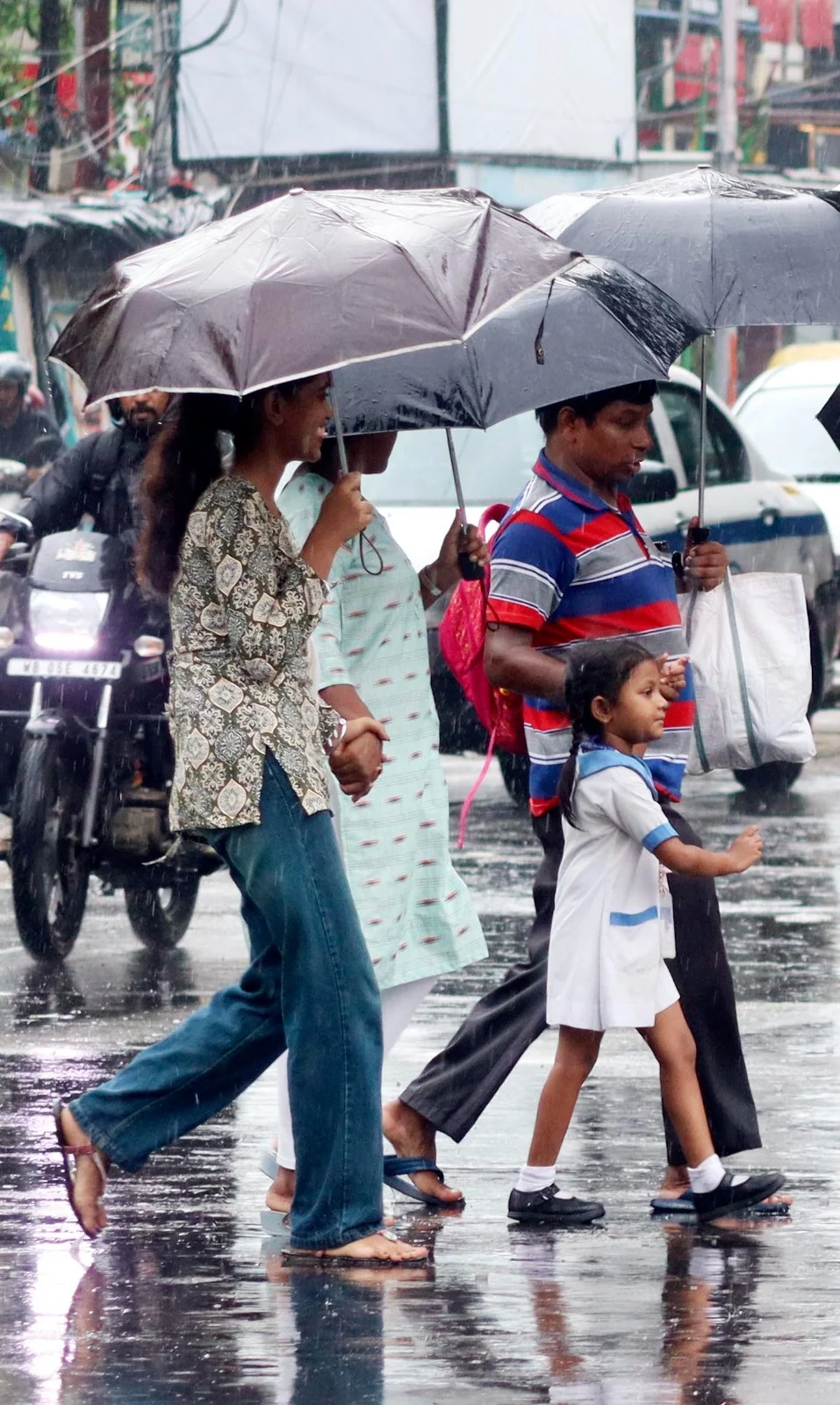সারাদিন ঝিরঝির বৃষ্টি