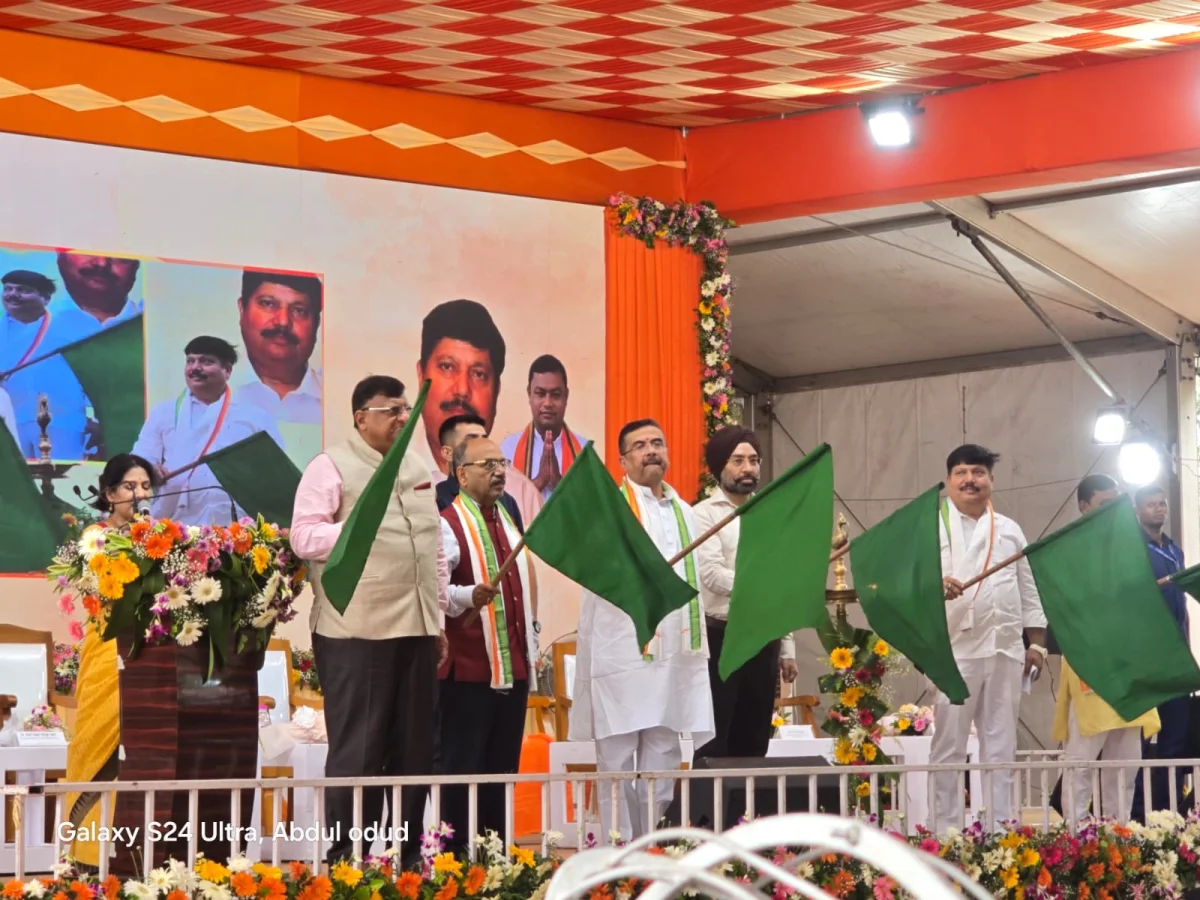 নতুন সরকারের হাত ধরে পরিবহন ক্ষেত্রে বিপ্লব আনার ঘোষণা মুখ্যমন্ত্রীর