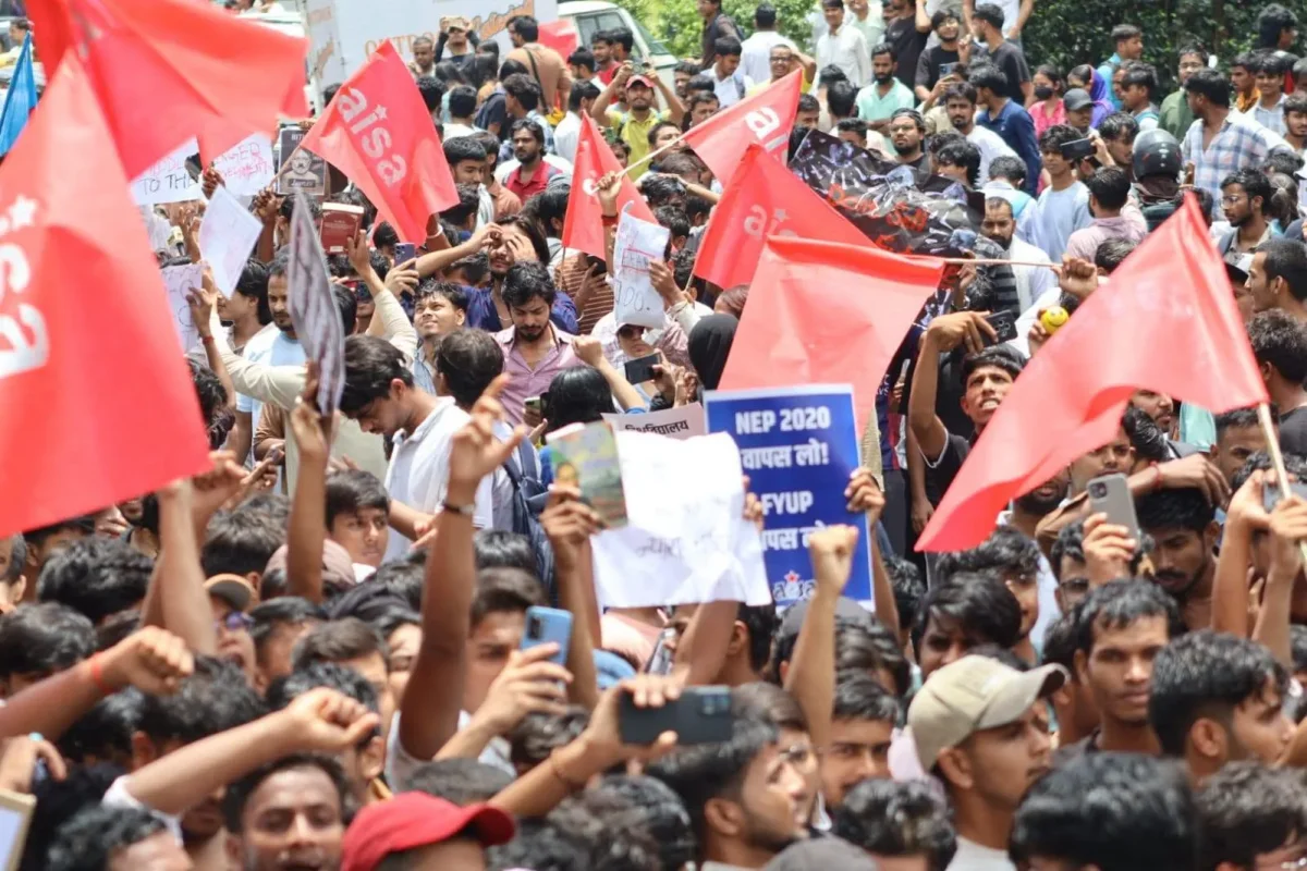 বিহার বন্ধের আগে ছাত্রনেতাদের গণগ্রেফতার: রাজ্যজুড়ে দমনপীড়নের তীব্র নিন্দা বাম সংগঠনের