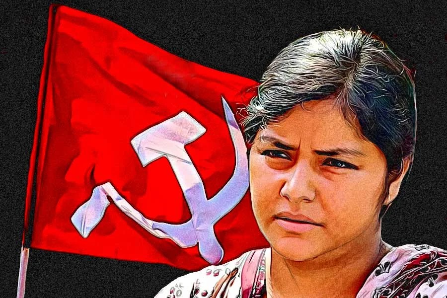 শীতলকুচিতে গাড়িতে ডিম ছোড়ার ঘটনায় হাইকোর্টের দ্বারস্থ মীনাক্ষী, মিলল মামলা দায়েরের অনুমতি