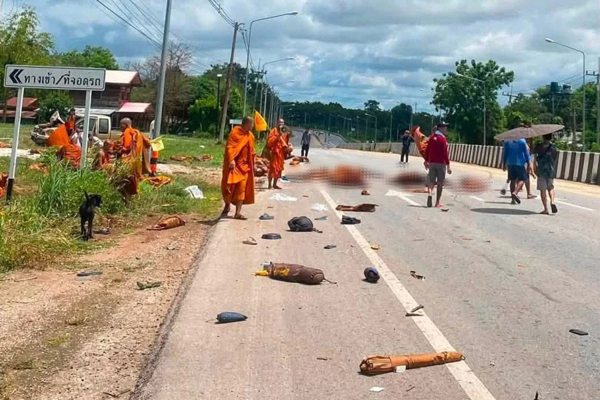 ১১ বছরের বালকের চালানো গাড়ির ধাক্কায় নিহত ৮ বৌদ্ধ ভিক্ষু, আহত ১৮, ভয়ঙ্কর দুর্ঘটনা থাইল্যান্ডে