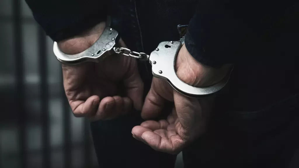 দেনার দায়ে আত্মঘাতী হলো ছেলে, গ্রেফতার বাবা
