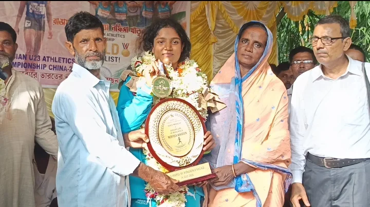 চীনে গিয়ে ৪০০ মিটার দৌড়ে স্বর্ণপদক পেয়ে দেশের নামকে উজ্জ্বল করল কুলপির মেয়ে নাসিফা