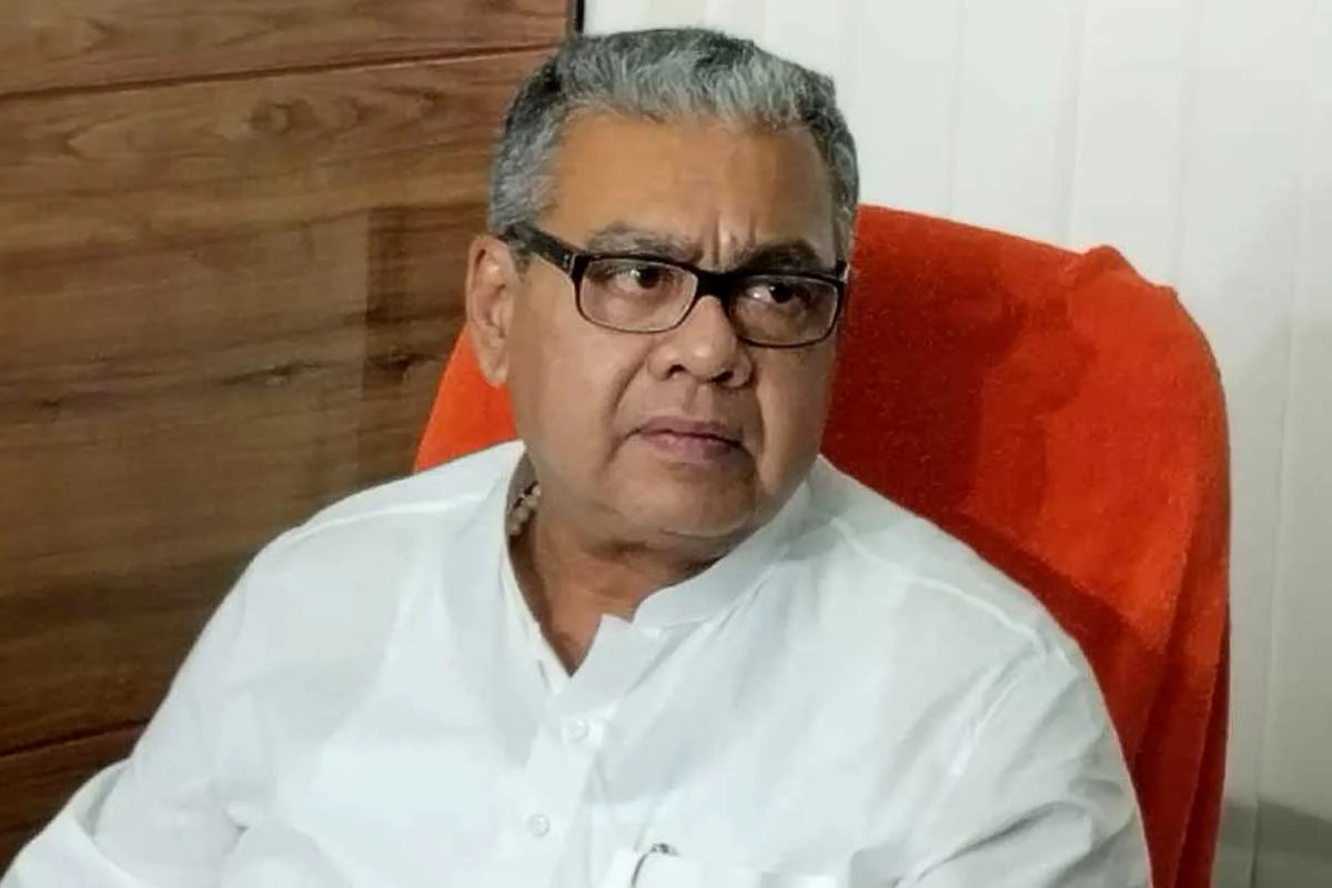 "৯৬ ঘণ্টা ডিউটির নির্দেশ নয়, চিকিৎসকদের কাছে ছিল অনুরোধ!" ২৪ ঘণ্টার মধ্যেই সুর নরম স্বাস্থ্যমন্ত্রীর