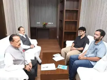আগামী ৫ সেপ্টেম্বর ফের দিল্লির পথে ‘ককরোচ’ জনতা পার্টি