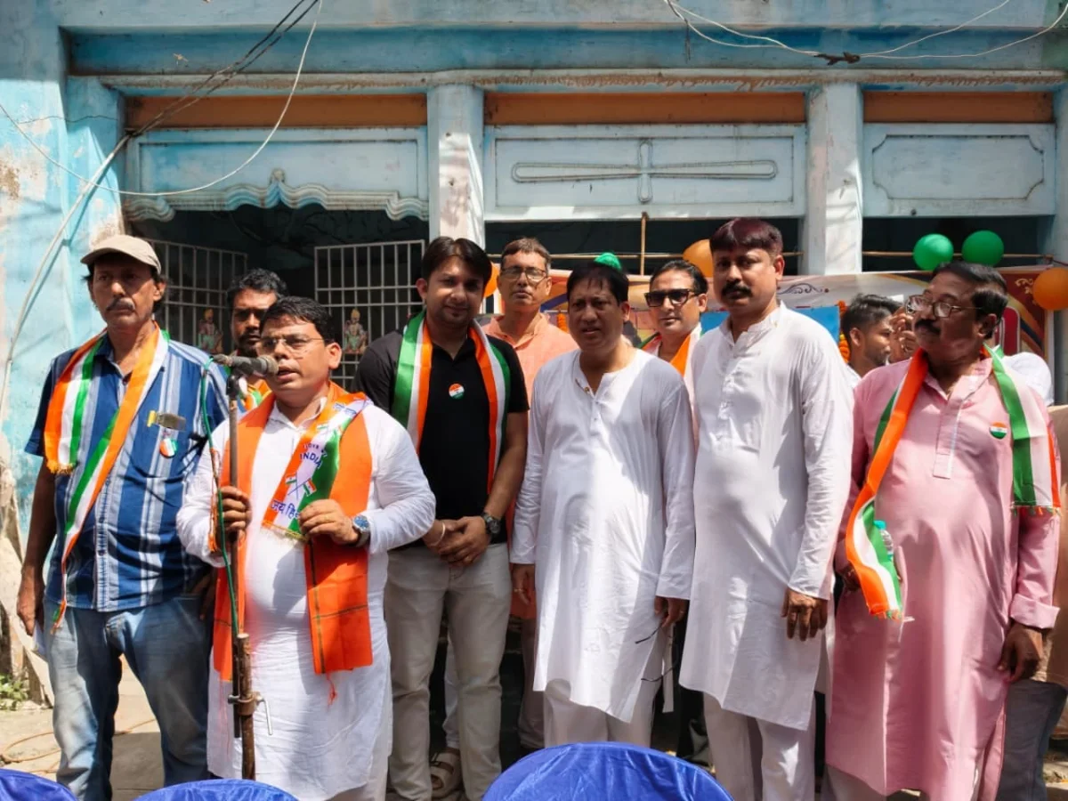 স্বাধীনতা দিবস পালন লালগোলা গোল্ড মার্চেন্ট অ্যাসোসিয়েশনের