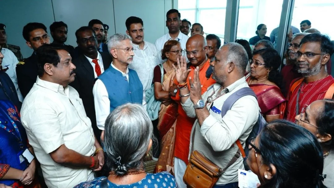 "যেন দ্বিতীয় জন্ম": নেপালের বিধ্বংসী বন্যা থেকে বেঁচে ফিরে ভয়াবহ অভিজ্ঞতা শোনালেন তামিলনাড়ুর পুণ্যার্থীরা