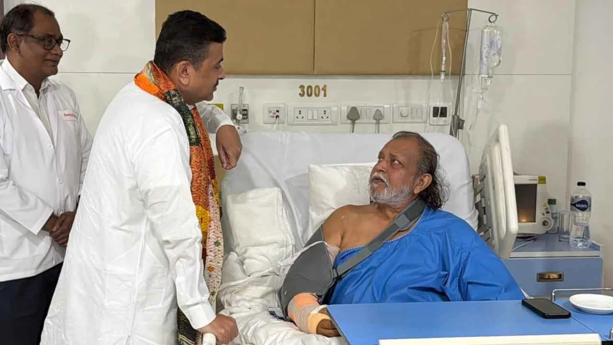ফের হাতে চোট পেয়ে হাসপাতালে ভর্তি মিঠুন চক্রবর্তী, দেখতে গেলেন মুখ্যমন্ত্রী শুভেন্দু