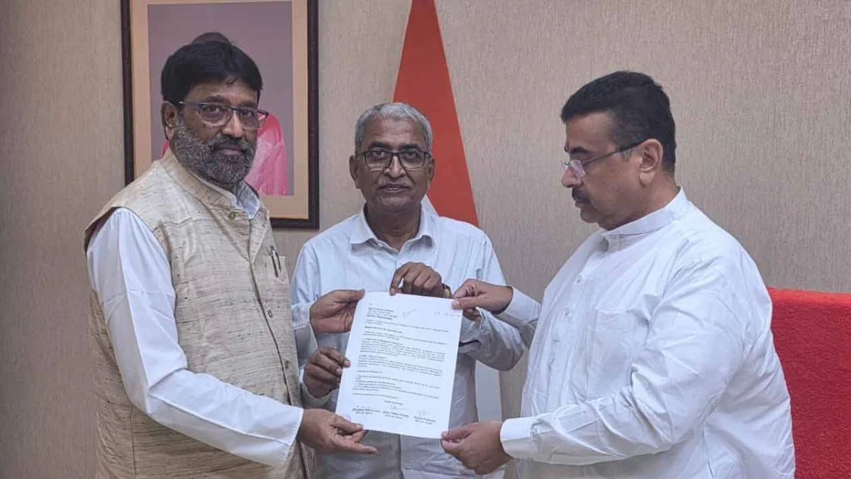নবান্নে দুই এনসিপিআই সাংসদ, ভোটার তালিকা ও মসজিদ থেকে মাইক খোলা নিয়ে মুখ্যমন্ত্রীর দ্বারস্ত তাহেররা