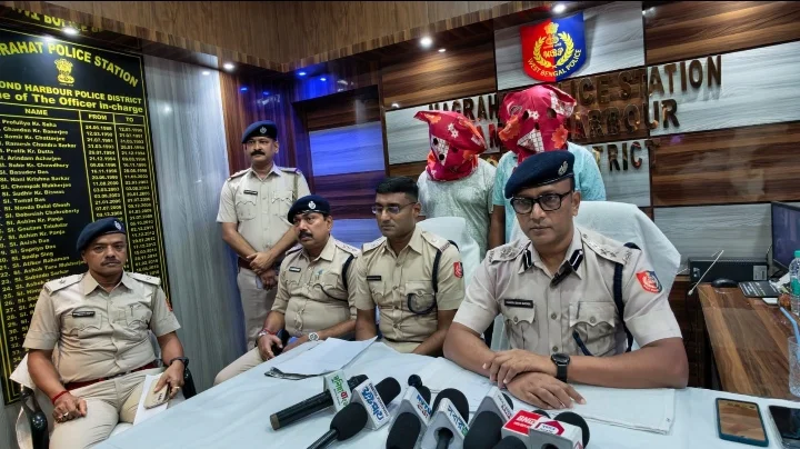 মগরাহাটে আনুমানিক ৫ কোটি টাকার গাঁজা উদ্ধার, গ্রেফতার দুই