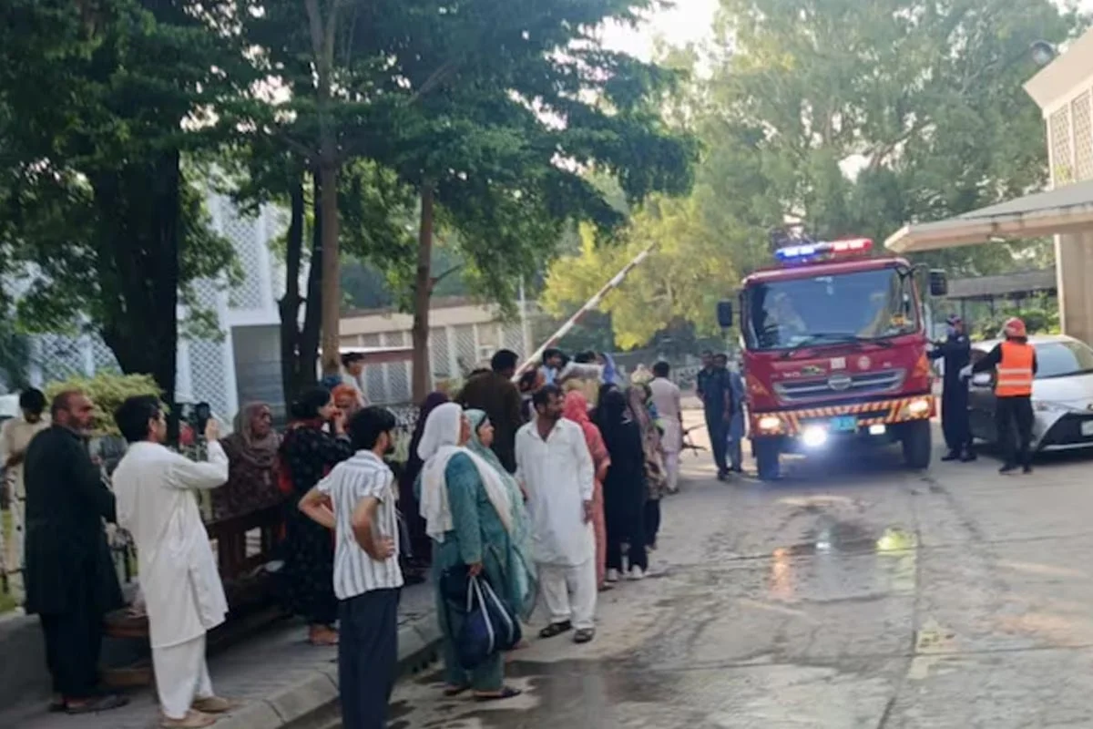 ইসলামাবাদের সরকারি হাসপাতালে ভয়াবহ অগ্নিকাণ্ড, প্রাণ গেল ১৫ সদ্যোজাতর