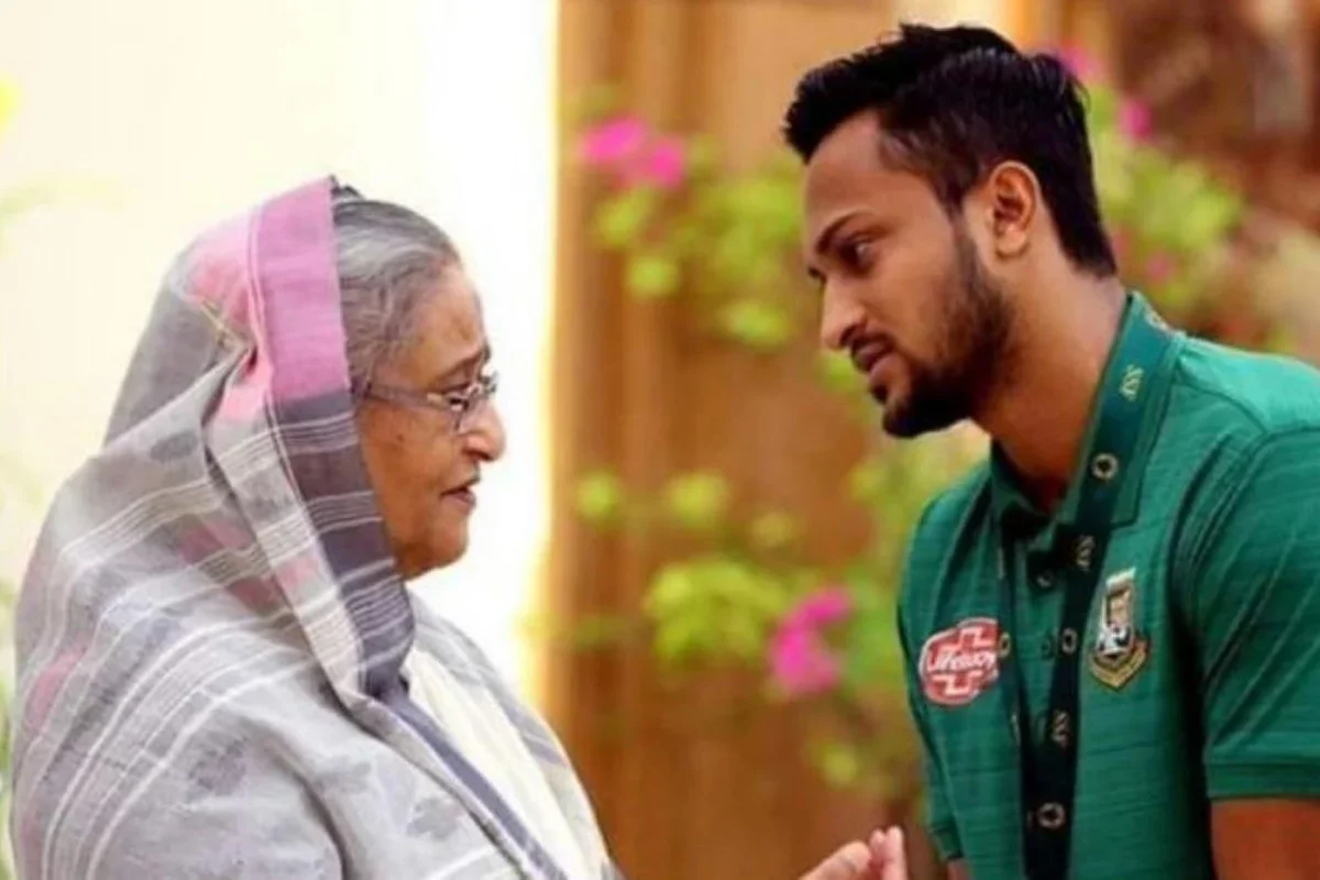 হাসিনার প্রত্যাবর্তনের ঘোষণার পরেই শাকিববের পৈতৃক ভিটেতে পেট্রল বোমা হামলা