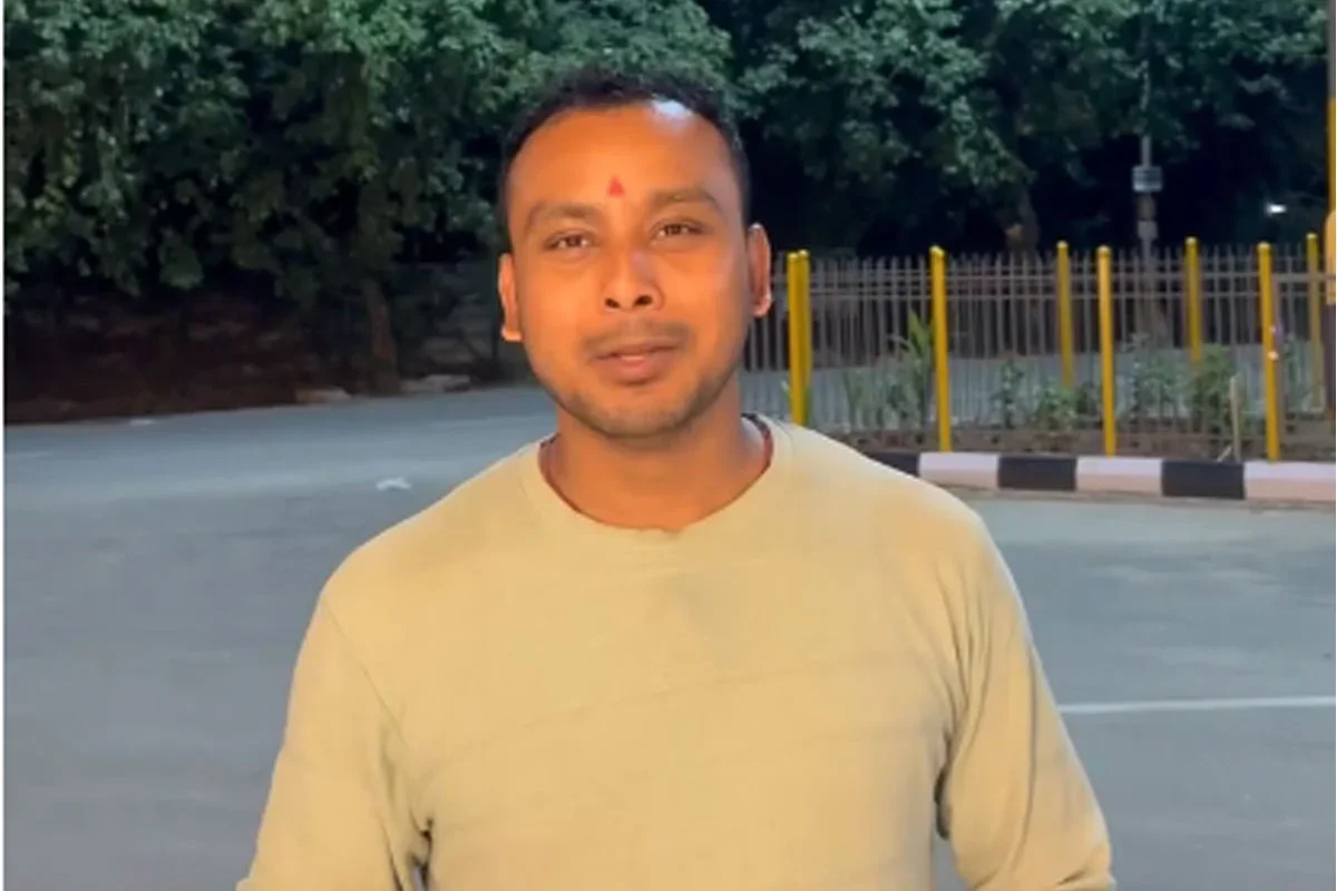 ১৫ আগস্টের মধ্যে বাঙালিদের উত্তরবঙ্গ ছাড়ার হুমকি, তৃণমূল নেতার মন্তব্যে ধূপগুড়িতে তুমুল বিতর্ক