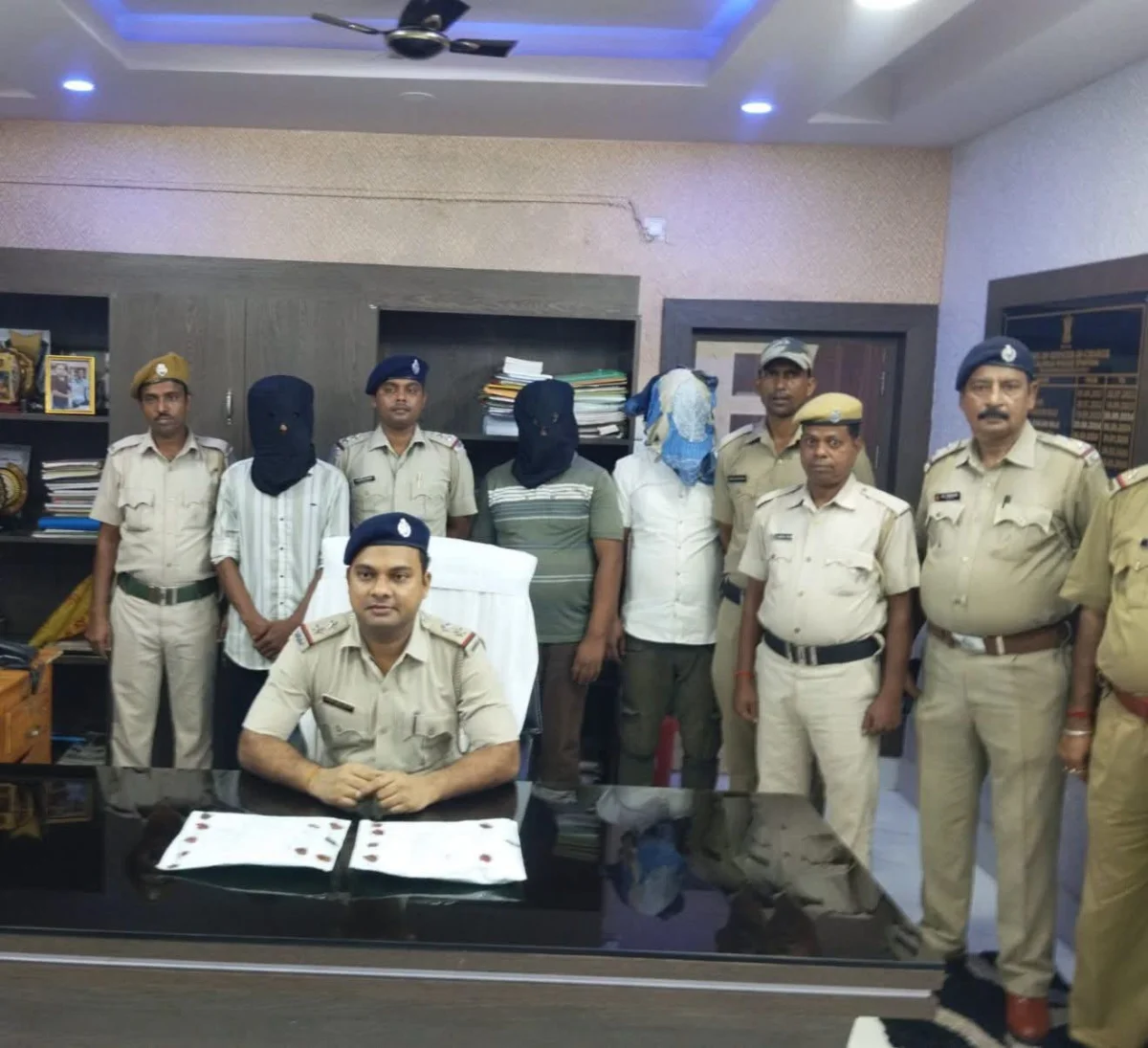 লালগোলায় ৫০ লক্ষাধিক টাকার হেরোইন উদ্ধার, পাকড়াও ৩ কারবারি