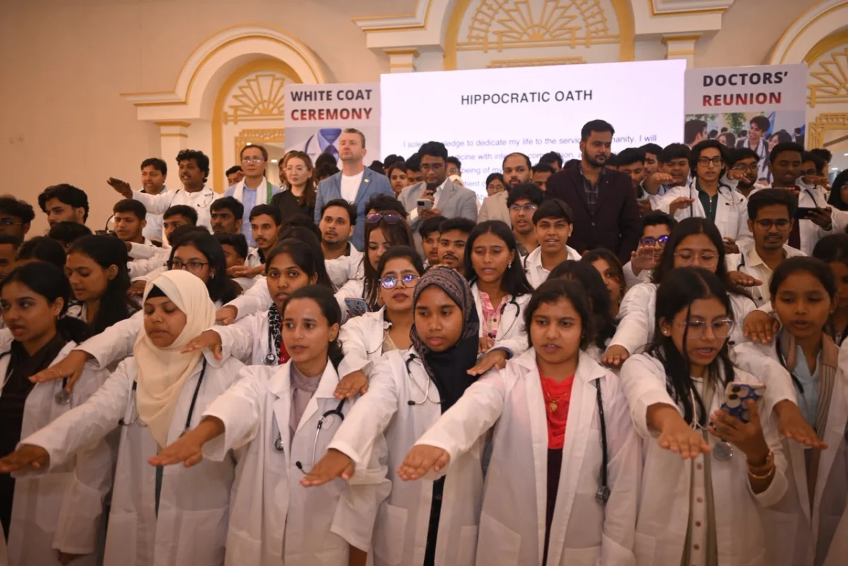 ২৫০-রও বেশি ছাত্রছাত্রীর White Coat Ceremony আয়োজন করল এডুসলভ