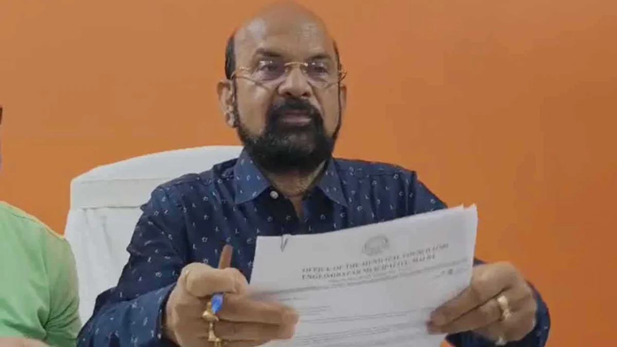 ইস্তফা দিলেন ইংরেজবাজারের পুরপ্রধান কৃষ্ণেন্দু নারায়ণ, উসকে দিলেন দলবদলের জল্পনা