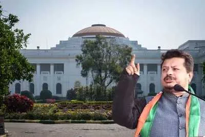 তৃণমূলের প্রতীক বিতর্কের মাঝেই ঋতব্রত-সহ ১০ বিদ্রোহী বিধায়ককে স্পিকারের নোটিস