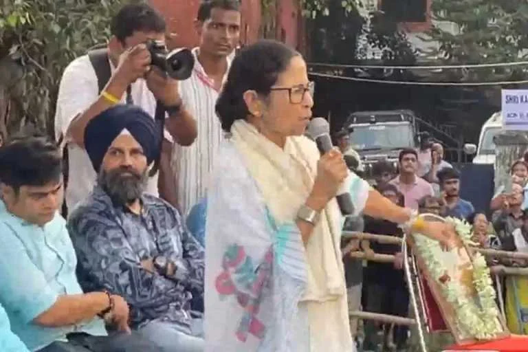 ‘ভ্যানিশ কুমারকে ধরেছি, কেউ পার পাবে না’, শ্রীরামপুর থেকে মুখ্য নির্বাচন কমিশনারকে তোপ মমতার