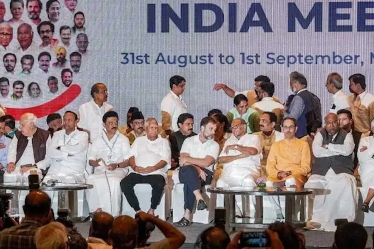 জ্ঞানেশের ইমপিচমেন্ট নিয়ে দিল্লিতে ইন্ডিয়া জোটের বৈঠক, গরহাজির অখিলেশ-কেজরিওয়াল