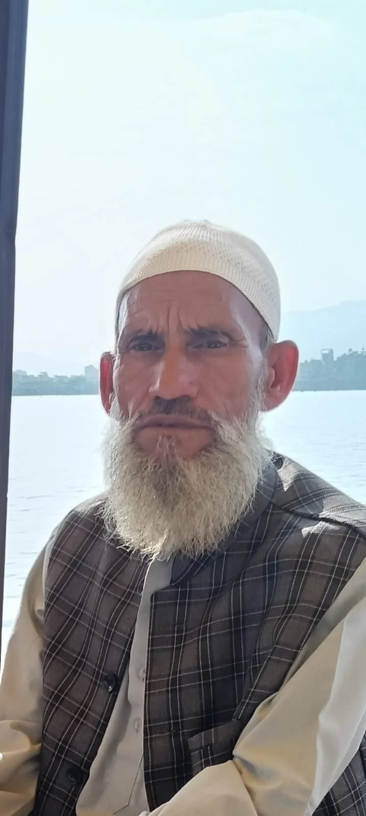 জামিন পেলেন বাংলাদেশি সন্দেহে আটক করণদিঘির জলিল আখতার