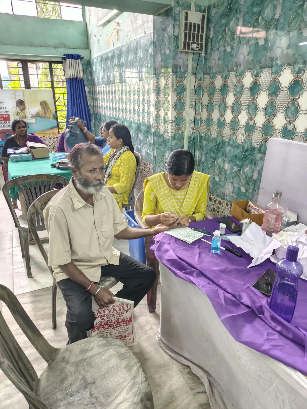 জয়নগরে বয়স্কদের জন্য বিশেষ স্বাস্থ্য পরীক্ষা শিবির পৌরসভার উদ্যোগে 