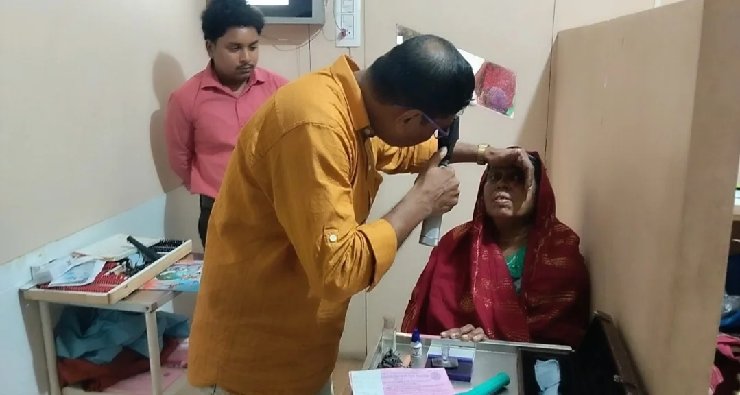 ৫ বছরে আইমাট অপটিক্যাল, বিনামূল্যে চক্ষু পরীক্ষা শিবির জয়নগরে