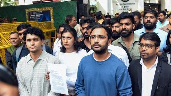 জন্তর মন্তরে ঢুকতেই ফের আটক সৌরভ দাস ও আশুতোষ রাঙ্কা 