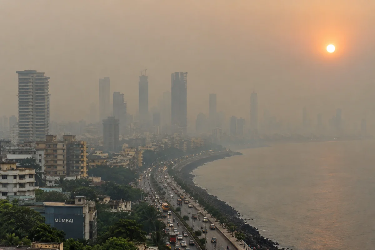 দূষণে দিল্লিকেও টেক্কা মুম্বইয়ের