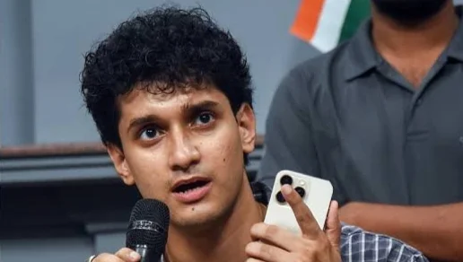 “কার নির্দেশে আমার হোয়াটসঅ্যাপ অ্যাকাউন্ট ব্লক করা হলো?” মেটাকে বিঁধে কেন্দ্রকে নিশানা সৌরভ দাসের