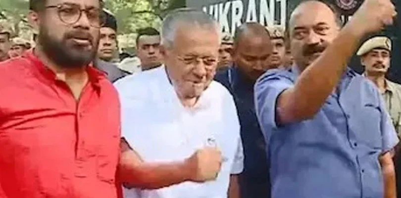 যন্তর মন্তরে যাওয়ার পথে আটক কেরলের মুখ্যমন্ত্রী পিনারাই বিজয়ন