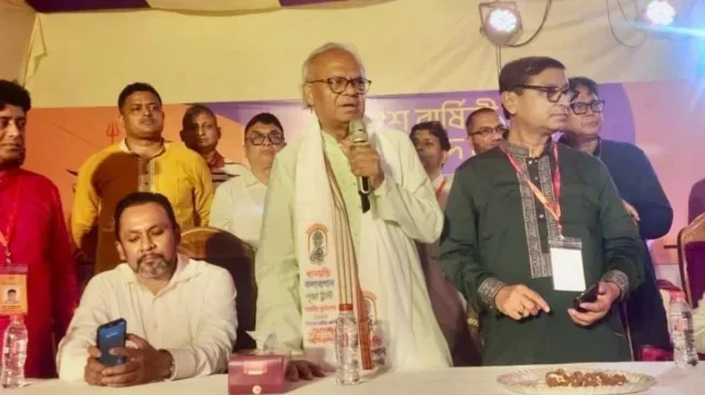 ধর্ম-বর্ণ নির্বিশেষে নাগরিকের সমান অধিকার নিশ্চিত করা সরকারের অগ্রাধিকার, পুজোয় গিয়ে মন্তব্য বাংলাদেশের প্রধানমন্ত্রীর রাজনৈতিক উপদেষ্টা রিজভীর 
